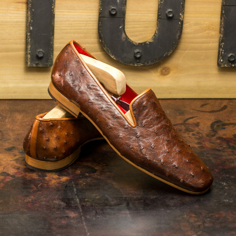 Side view of model Devonte, painted calf,exotic ostrich Golf BespokeShoes