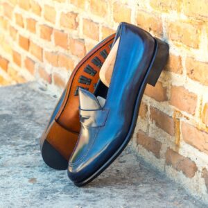Front view of model Burt, crust patina Golf BespokeShoes